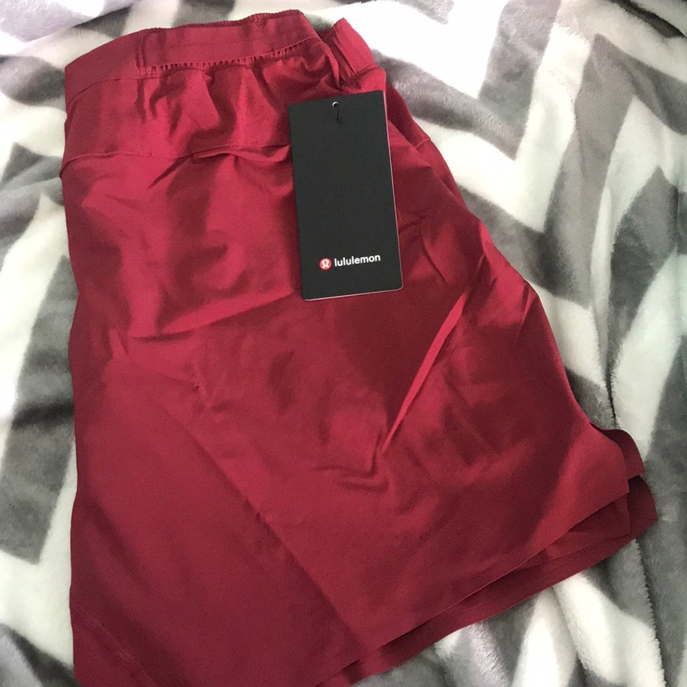 NWT Lululemon shorts with No Tags and liner